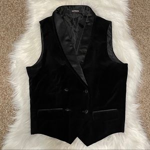 Express Fitted Dinner Vest